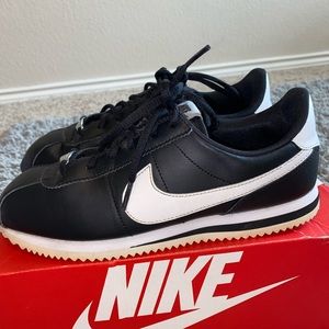 Nike Cortez Black and White